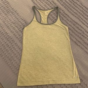 GapFit racer back tank